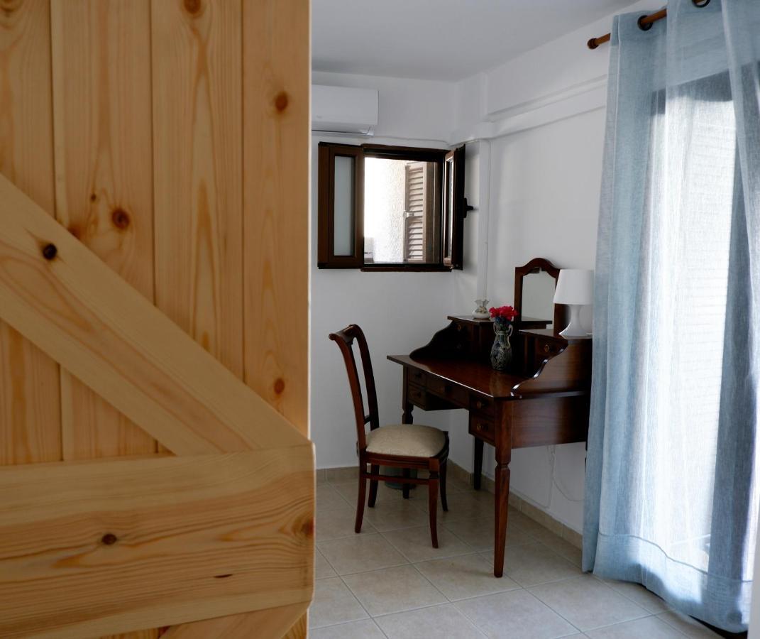 Mani Home Néon Oítilon 외부 사진